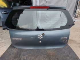 SUZUKI Csomagtérajtó (Részeivel)