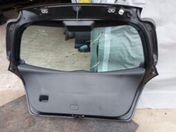 
										TOYOTA Csomagtérajtó (Részeivel) full									