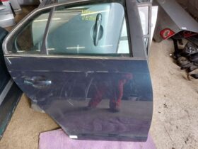 VW Jobb hátsó Ajtó (Részeivel)