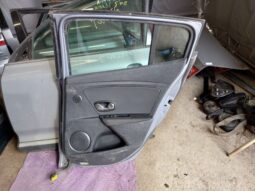 
										RENAULT Jobb hátsó Ajtó (Részeivel) full									