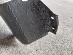 SUZUKI Jobb első Sárvédő