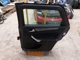 FORD Jobb hátsó Ajtó (Részeivel)
