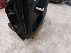 FORD Jobb hátsó Ajtó (Részeivel)