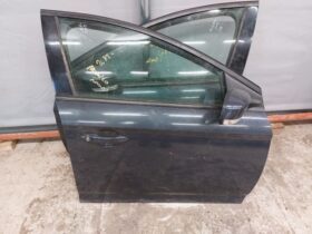 FORD Jobb első Ajtó (Részeivel)