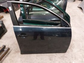 VW Jobb első Ajtó (Részeivel)