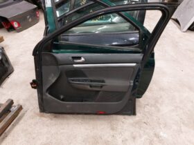 VW Jobb első Ajtó (Részeivel)