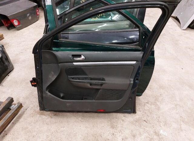 
								VW Jobb első Ajtó (Részeivel) full									
