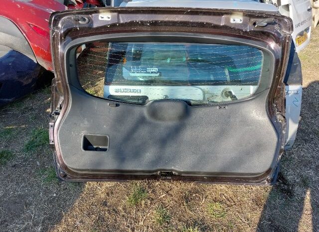 
								NISSAN Csomagtérajtó (Részeivel) full									