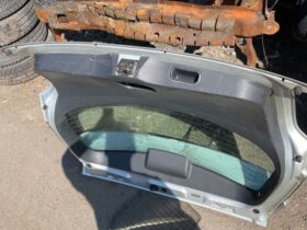 TOYOTA Csomagtérajtó (Részeivel)
