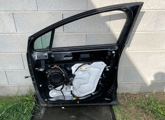 
								PEUGEOT Jobb első Ajtó (Részeivel) full									