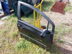 TOYOTA Jobb első Ajtó (Részeivel)