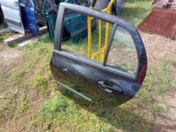 
										TOYOTA Bal hátsó Ajtó (Részeivel) full									