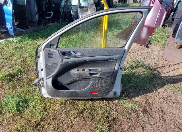 
								SKODA Jobb első Ajtó (Részeivel) full									
