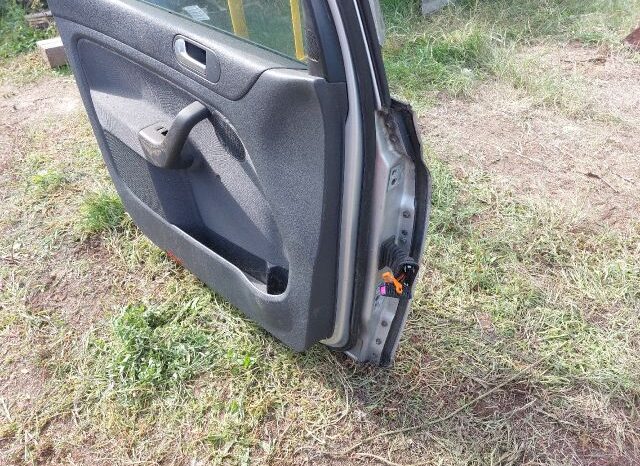 
								VW Bal első Ajtó (Részeivel) full									
