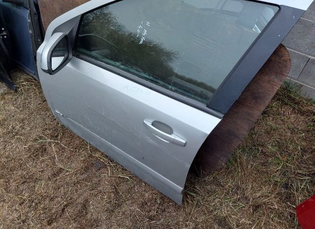 
								OPEL Bal első Ajtó (Részeivel) full									