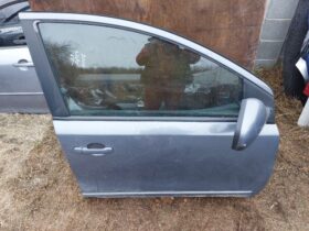 NISSAN Jobb első Ajtó (Részeivel)