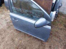 NISSAN Jobb első Ajtó (Részeivel)