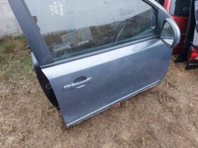 NISSAN Jobb első Ajtó (Részeivel)