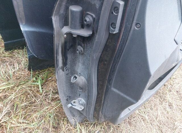 
								FORD Jobb első Ajtó (Részeivel) full									