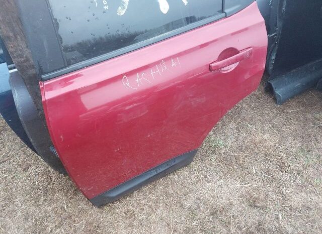 
								NISSAN Bal hátsó Ajtó (Részeivel) full									