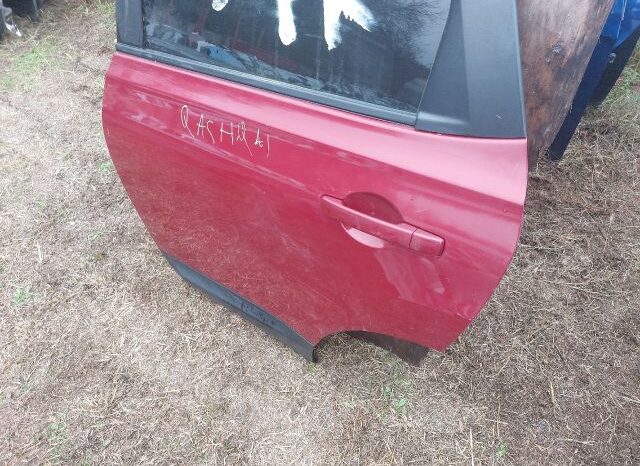 
								NISSAN Bal hátsó Ajtó (Részeivel) full									