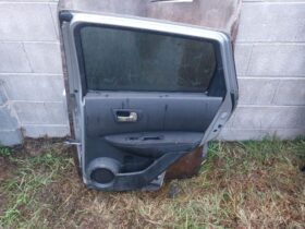 NISSAN Jobb hátsó Ajtó (Részeivel)