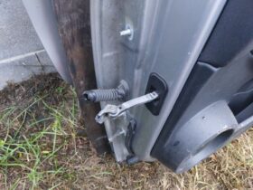 NISSAN Jobb hátsó Ajtó (Részeivel)