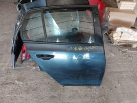 VW Jobb hátsó Ajtó (Részeivel)