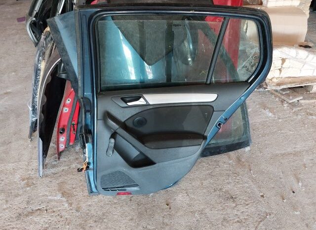 
								VW Jobb hátsó Ajtó (Részeivel) full									