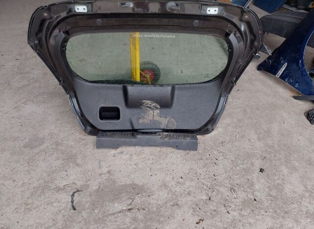 
								FORD Csomagtérajtó (Részeivel) full									