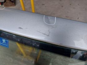 PEUGEOT Csomagtérajtó (Részeivel)