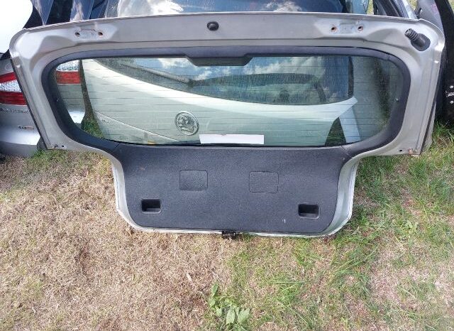 
								TOYOTA Csomagtérajtó (Részeivel) full									