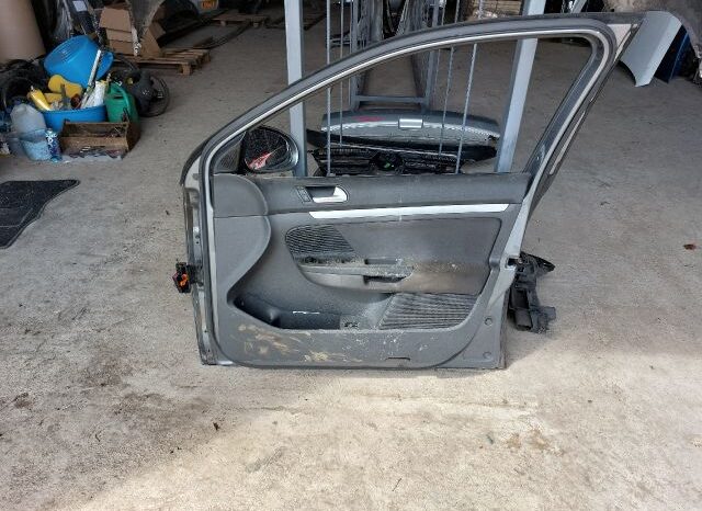 
								VW Jobb első Ajtó (Részeivel) full									