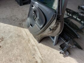 SEAT Jobb hátsó Ajtó (Részeivel)
