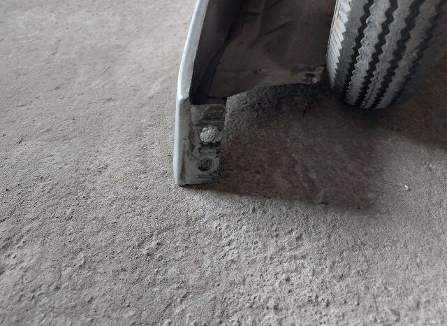 
								VW Jobb első Sárvédő full									
