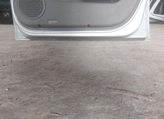 
								RENAULT Jobb első Ajtó Kárpit full									