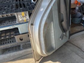SKODA Bal hátsó Ajtó (Részeivel)
