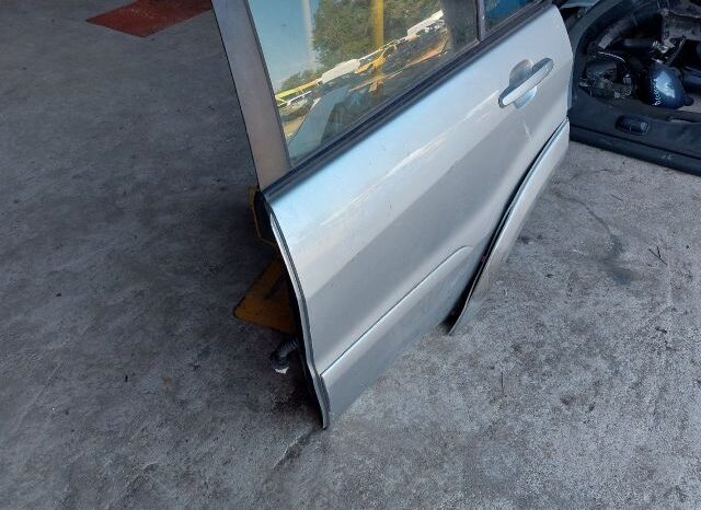 
								TOYOTA Bal hátsó Ajtó (Részeivel) full									