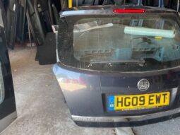
										OPEL Csomagtérajtó (Részeivel) full									