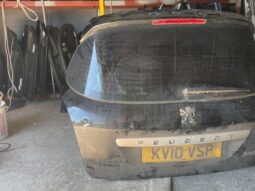 
										PEUGEOT Csomagtérajtó (Részeivel) full									