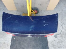VW Csomagtérajtó (Részeivel)