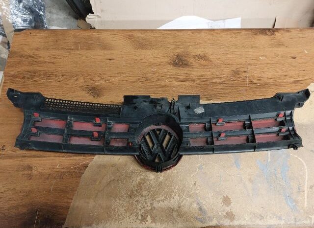 
								VW Hűtőrács full									