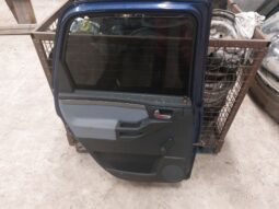 
										OPEL Bal hátsó Ajtó (Részeivel) full									