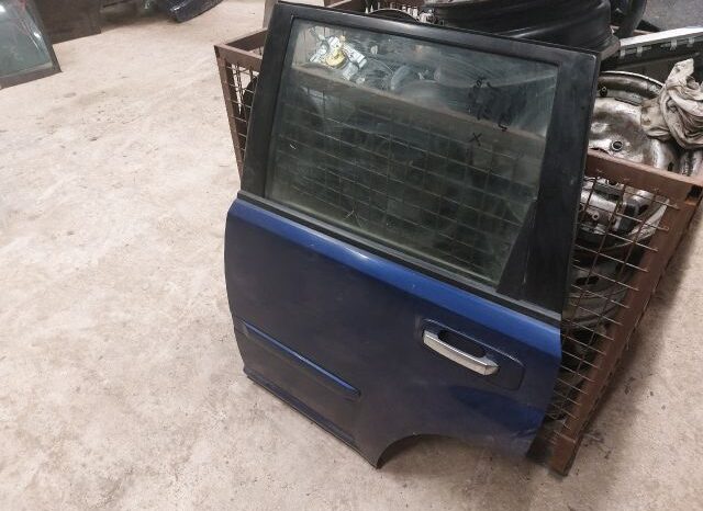 
								NISSAN Bal hátsó Ajtó (Részeivel) full									