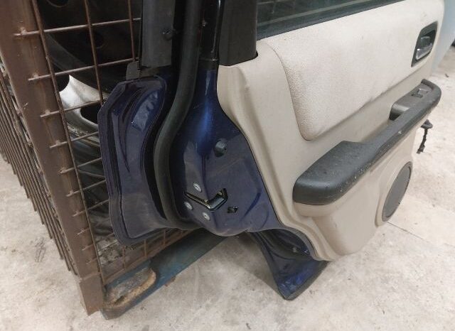 
								NISSAN Bal hátsó Ajtó (Részeivel) full									