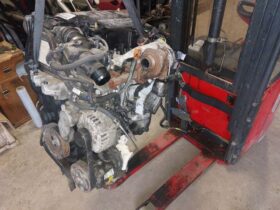 PEUGEOT Komplett Motor (Segédberendezésekkel)