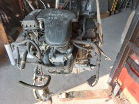 TOYOTA Komplett Motor (Segédberendezésekkel)