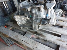 NISSAN Váltó (Mechanikus)