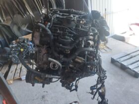 PEUGEOT Komplett Motor (Segédberendezésekkel)