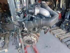 PEUGEOT Komplett Motor (Segédberendezésekkel)